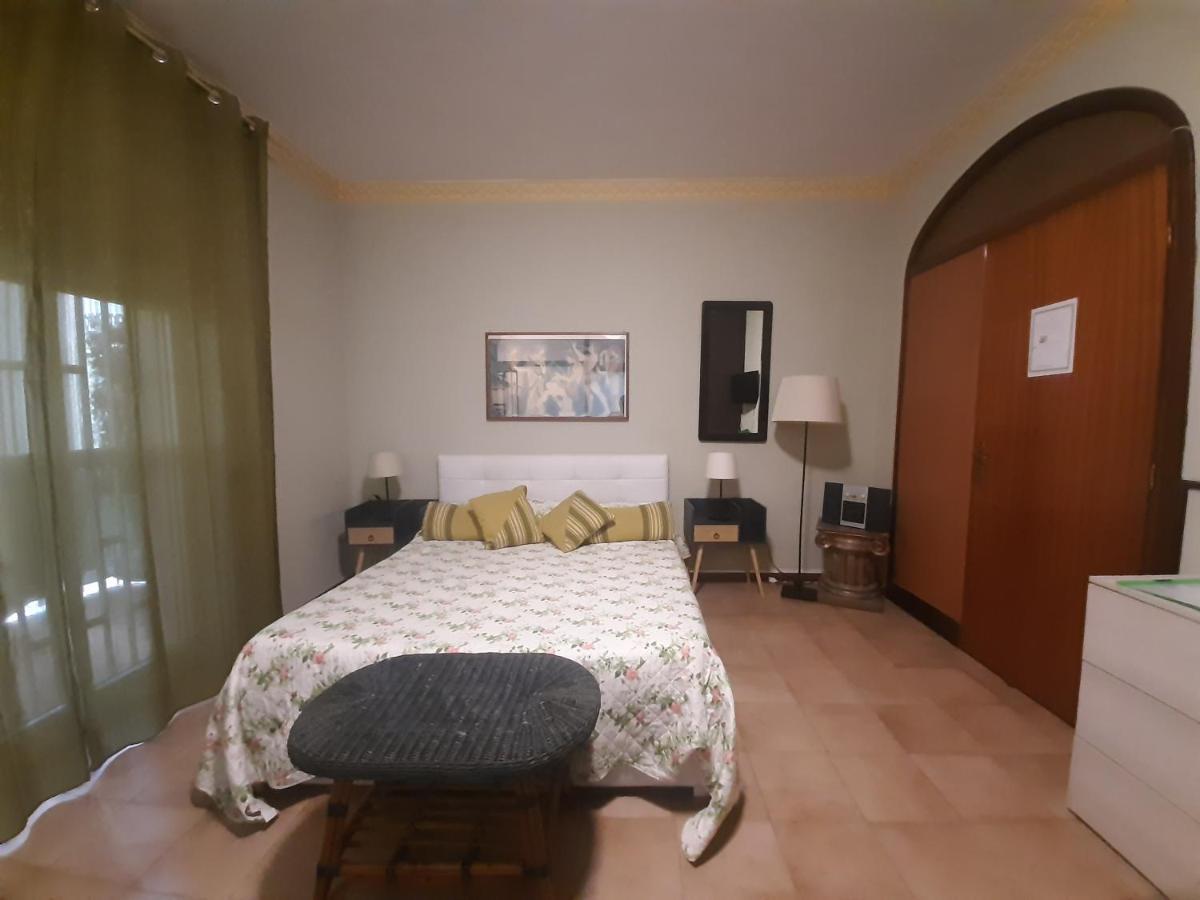 圣尼科洛之家住宿加早餐旅馆 Aci Catena 外观 照片