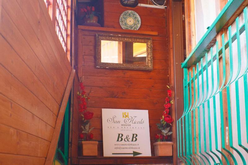 圣尼科洛之家住宿加早餐旅馆 Aci Catena 外观 照片